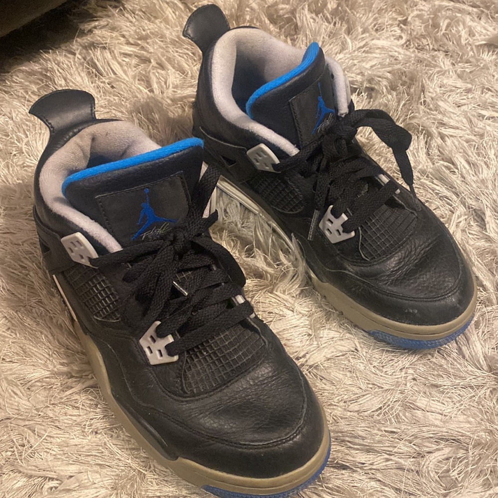 Jordan’s blue and black